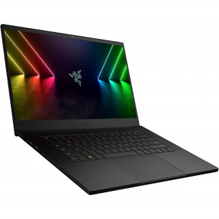 RAZER Blade 15 Laptop (RZ09-0421PED3-R3E1) PC